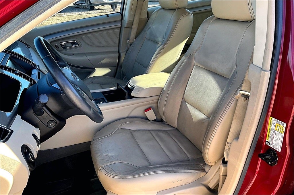 2017 Ford Taurus SEL