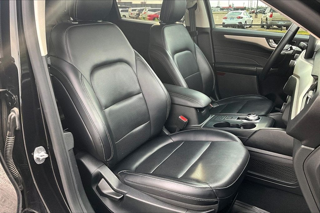 2021 Ford Escape SEL