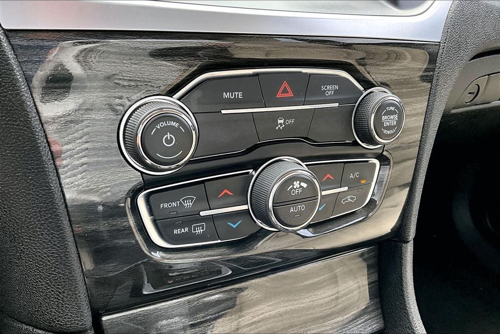 2018 Chrysler 300 Touring