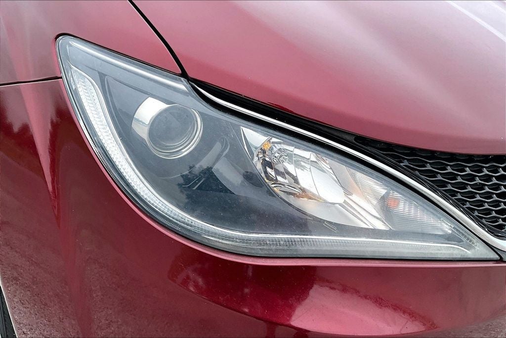 2017 Chrysler Pacifica Touring L