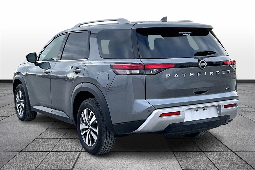 2025 Nissan Pathfinder SL