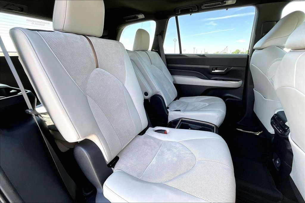 2024 Toyota Grand Highlander Hybrid MAX Limited