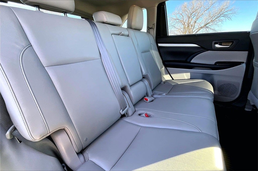 2016 Toyota Highlander XLE V6