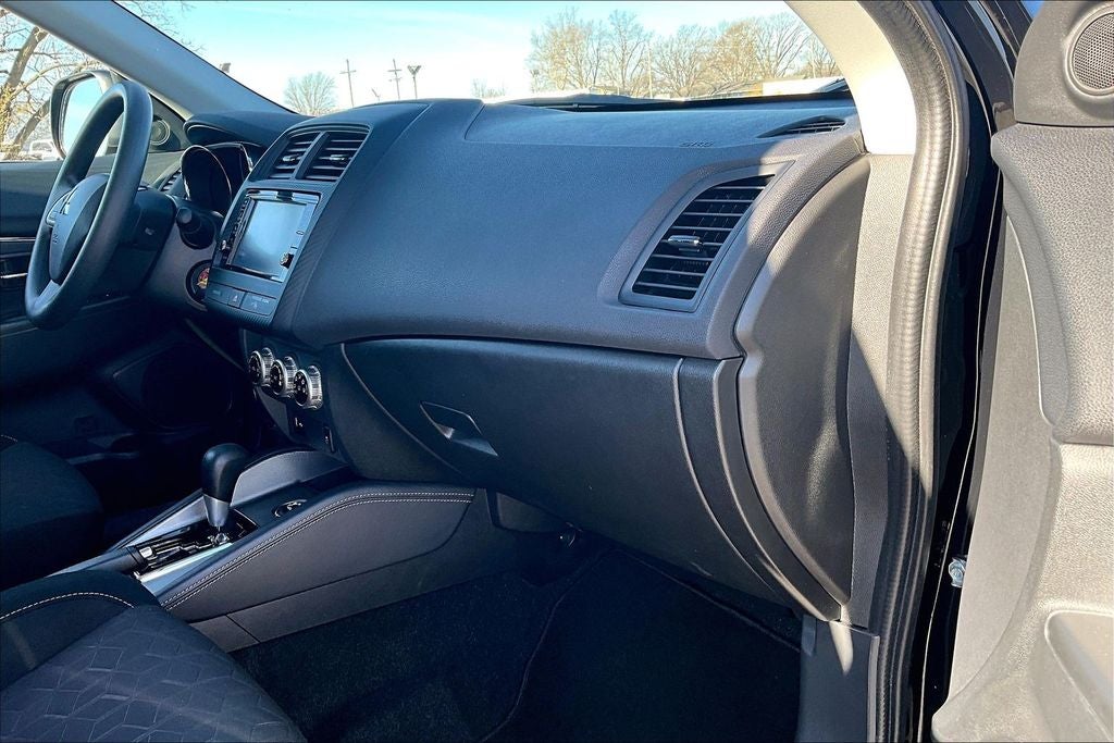 2025 Mitsubishi Outlander Sport 2.0 SE