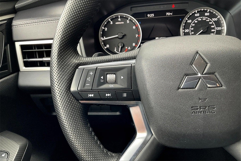 2024 Mitsubishi Outlander SE Black Edition