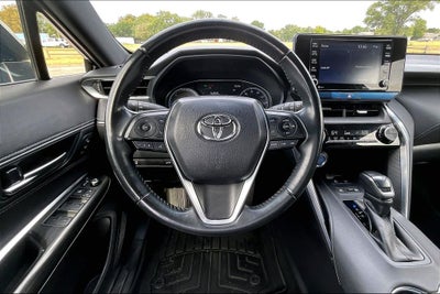 2022 Toyota Venza XLE