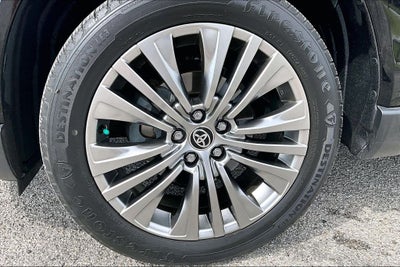 2022 Toyota Venza XLE