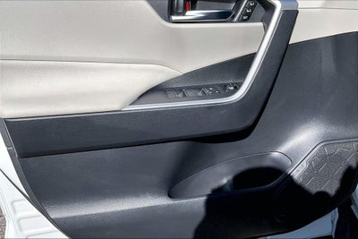 2023 Toyota RAV4 Hybrid XLE Premium