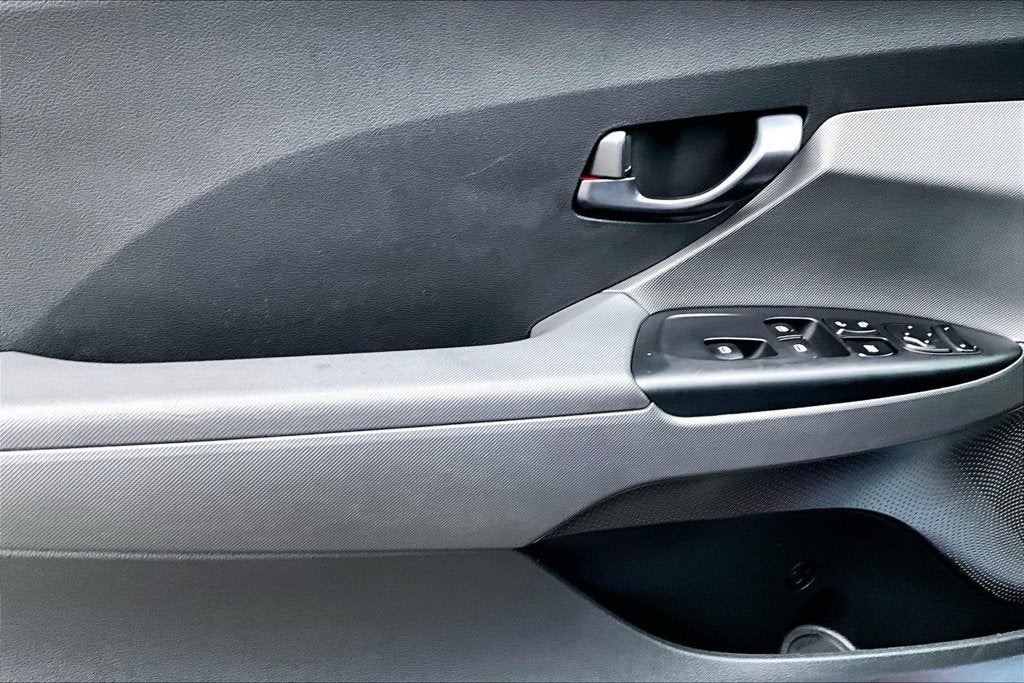 2022 Hyundai Veloster N Base