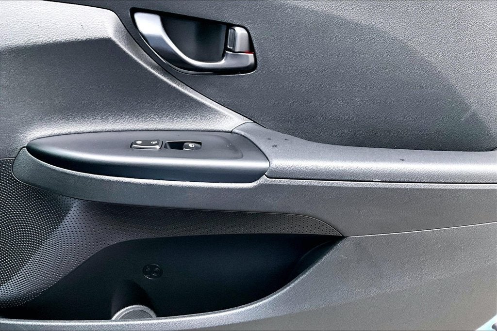 2022 Hyundai Veloster N Base
