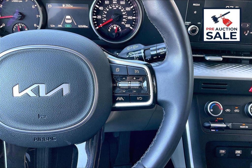 2024 Kia Carnival LX