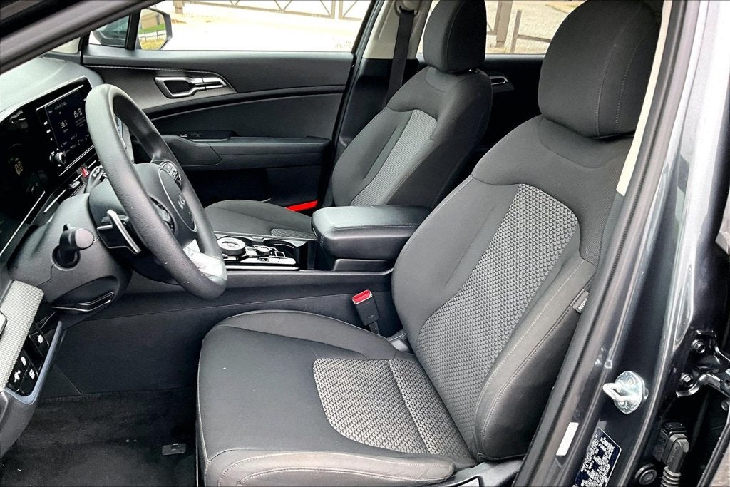 2023 Kia Sportage Hybrid LX