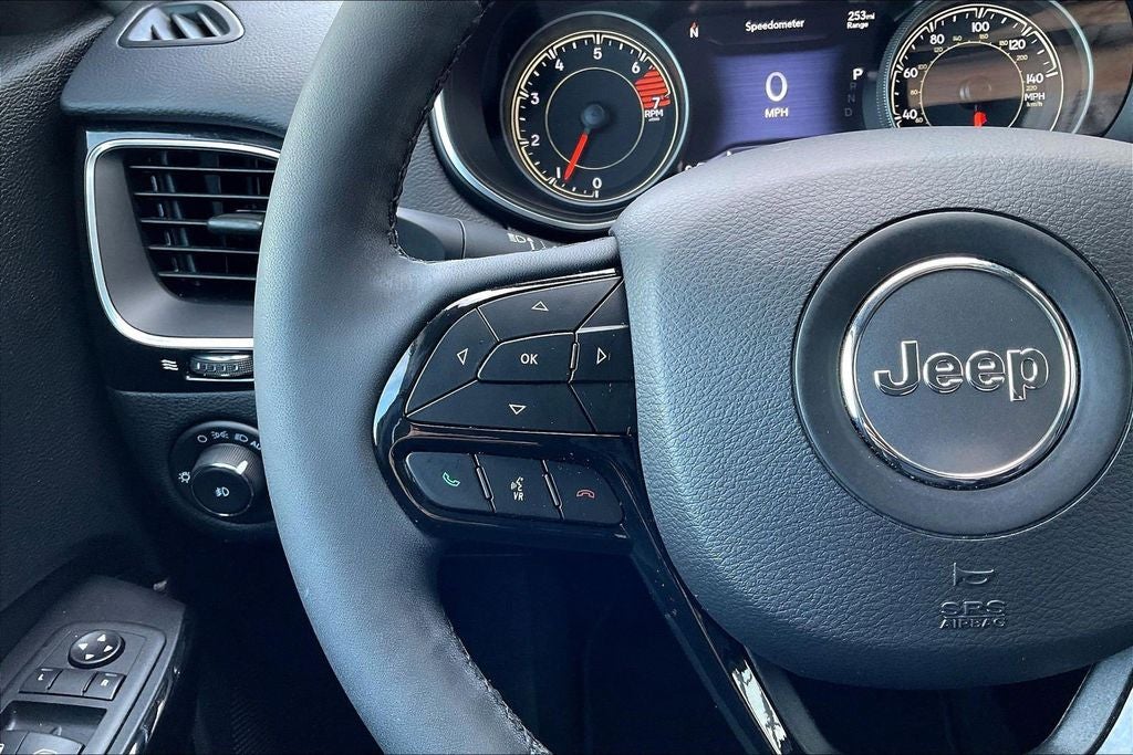 2023 Jeep Cherokee Altitude