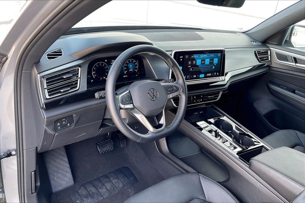 2026 Volkswagen Atlas Cross Sport SE w/Technology