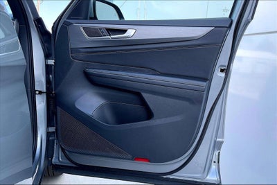 2026 Volkswagen Atlas Cross Sport SE w/Technology