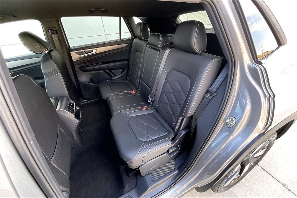 2026 Volkswagen Atlas Cross Sport SE w/Technology