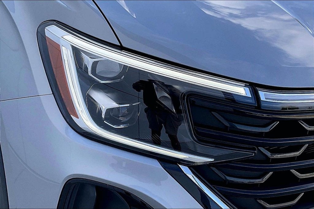 2026 Volkswagen Atlas Cross Sport SE w/Technology
