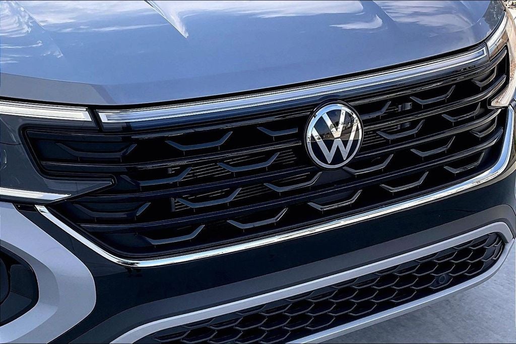 2026 Volkswagen Atlas Cross Sport SE w/Technology