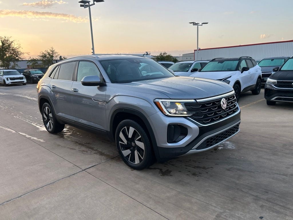 2026 Volkswagen Atlas Cross Sport 2.0T SE w/Technology
