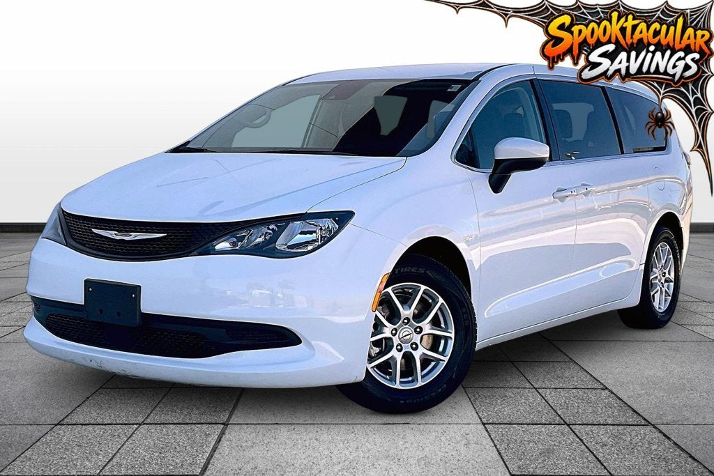 2023 Chrysler Voyager LX