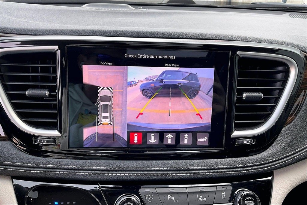 2023 Chrysler Pacifica Hybrid Limited