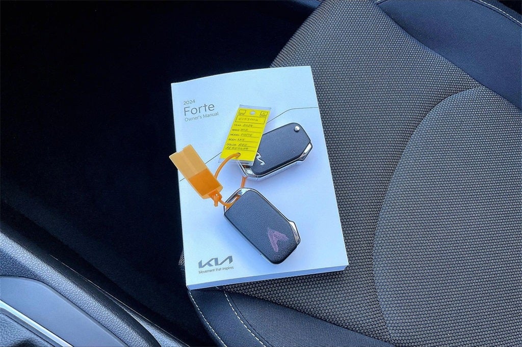 2024 Kia Forte LXS