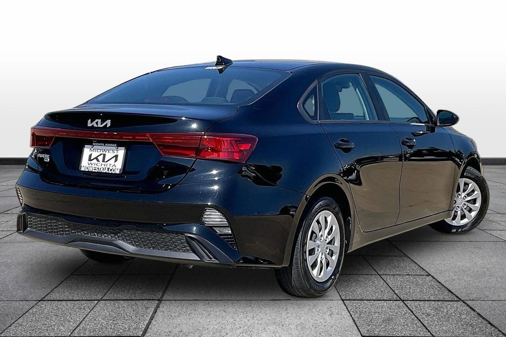 2023 Kia Forte LX