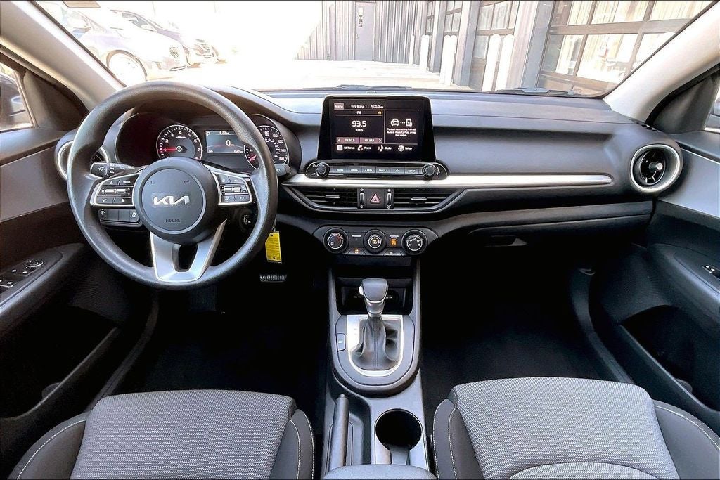 2023 Kia Forte LX