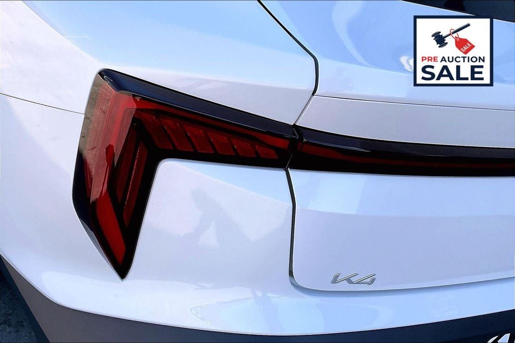 2025 Kia K4 LXS