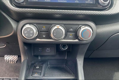 2023 Nissan Kicks SV