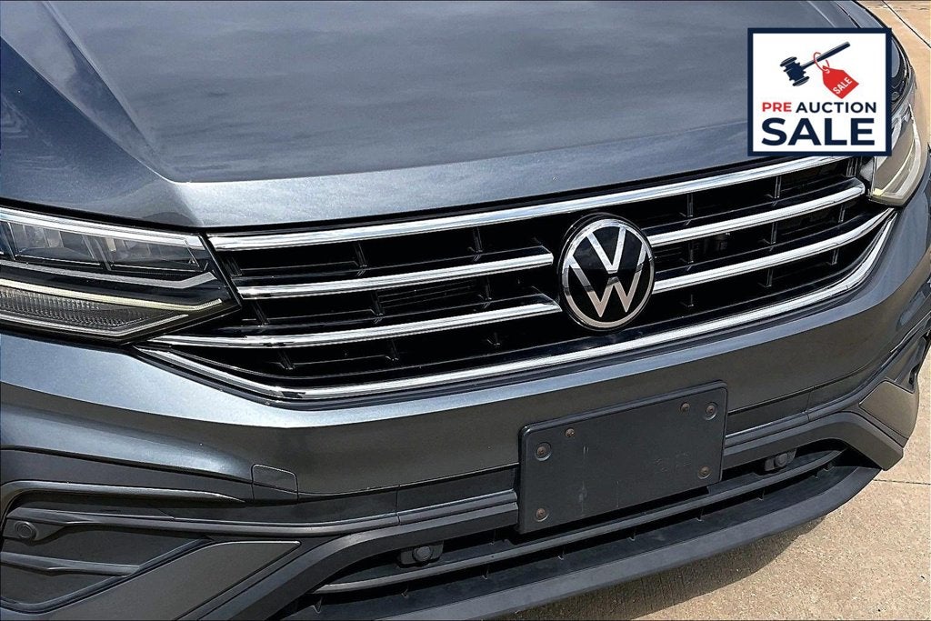 2023 Volkswagen Tiguan 2.0T SE