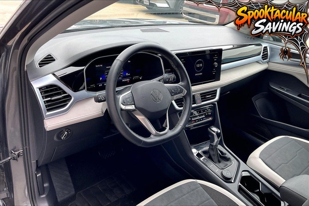 2025 Volkswagen Taos 1.5T SE