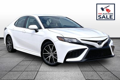 2024 Toyota Camry SE