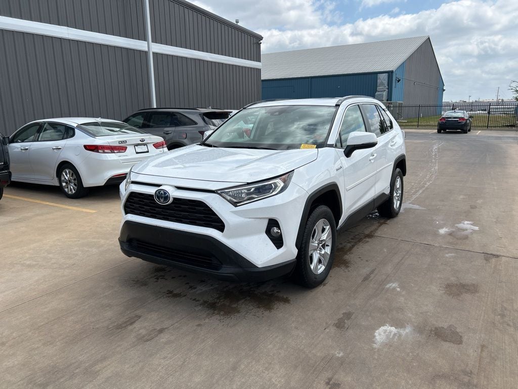 2021 Toyota RAV4 Hybrid XLE