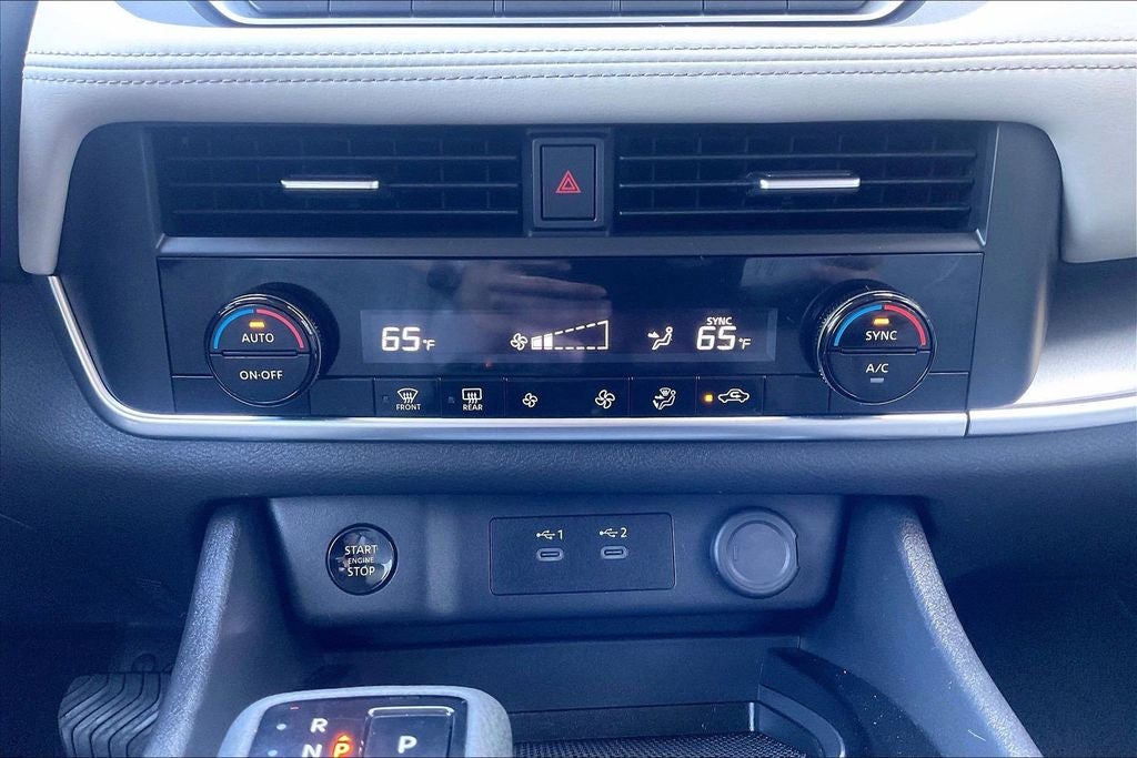 2025 Nissan Rogue SV