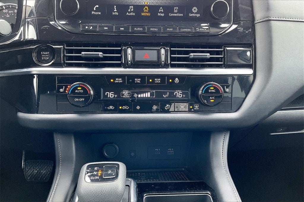 2025 Nissan Pathfinder SL