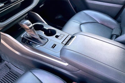 2020 Toyota Highlander Hybrid XLE