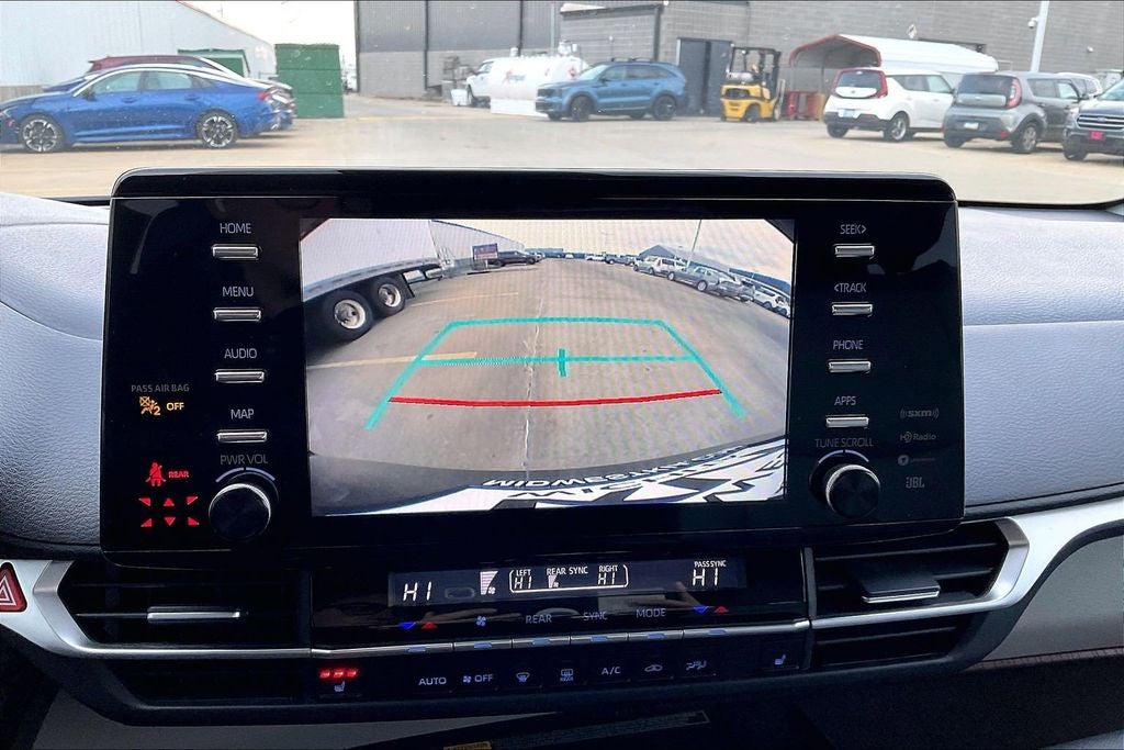 2022 Toyota Sienna XLE 8 Passenger