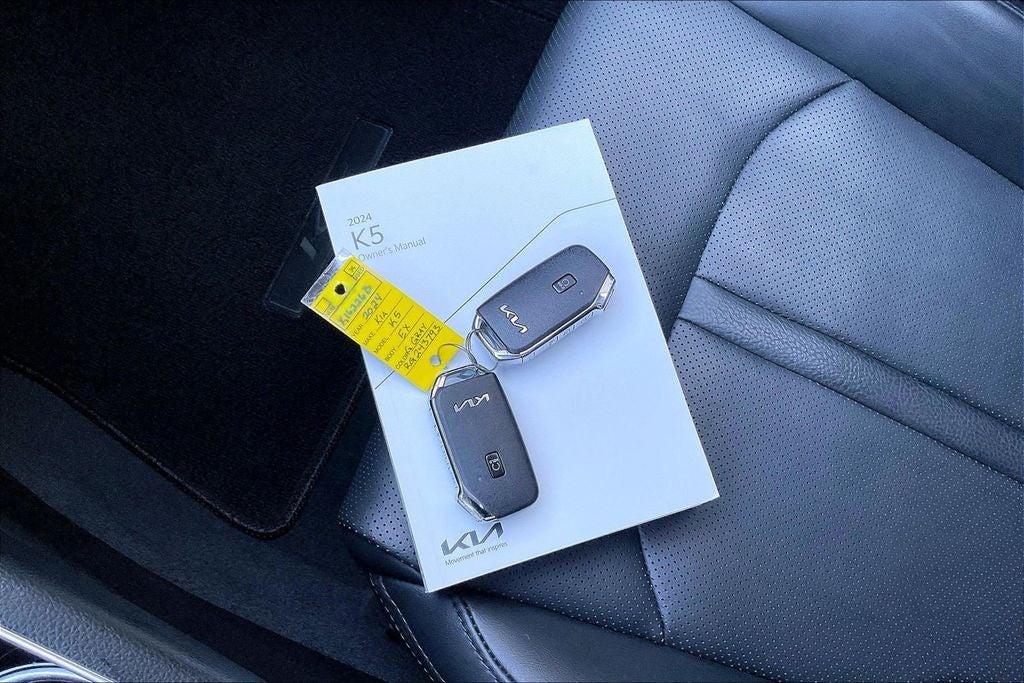 2024 Kia K5 EX
