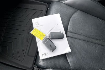 2022 Kia K5 EX