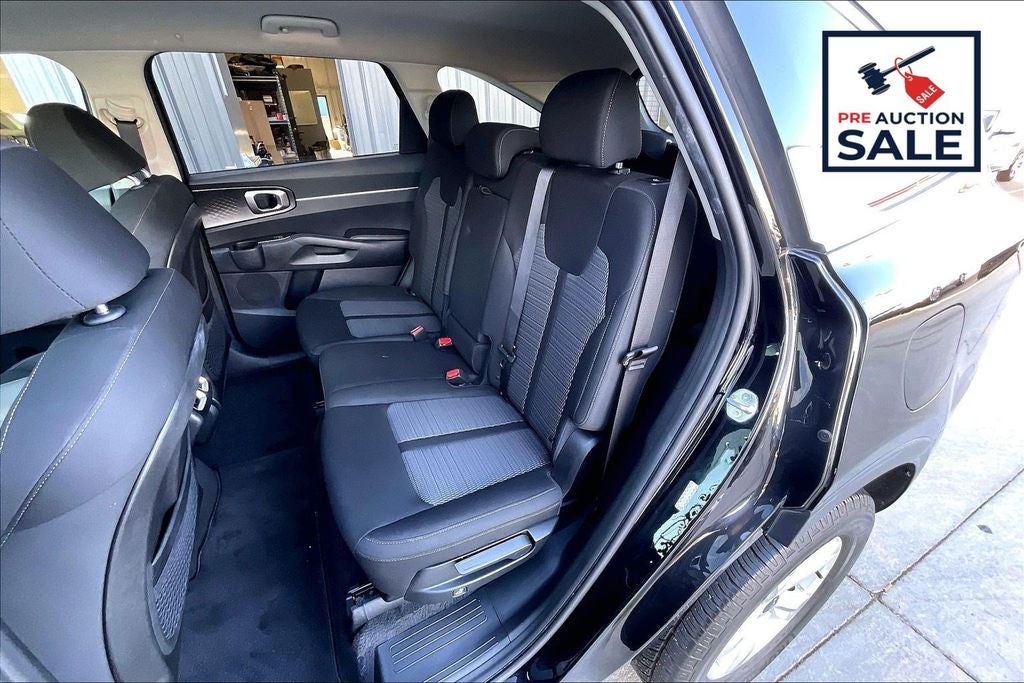 2023 Kia Sorento LX