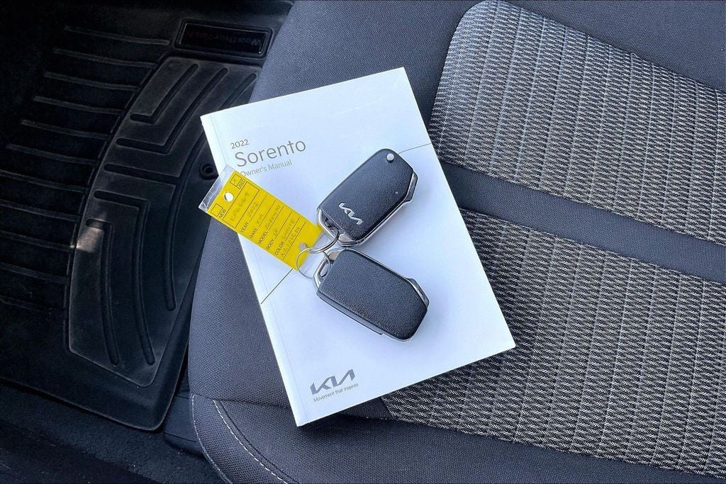 2022 Kia Sorento LX
