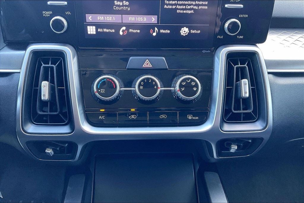 2022 Kia Sorento LX