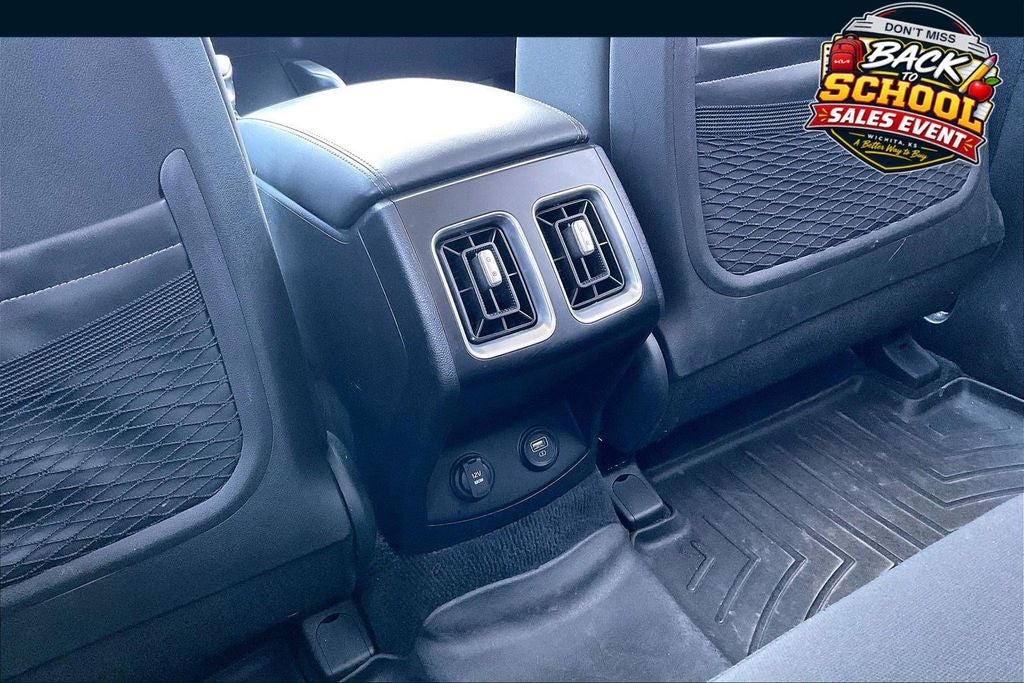 2022 Kia Sorento LX