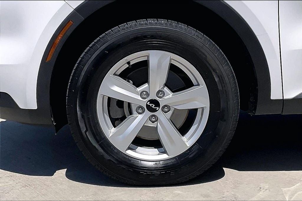 2022 Kia Sorento LX