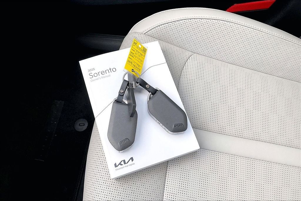 2025 Kia Sorento S
