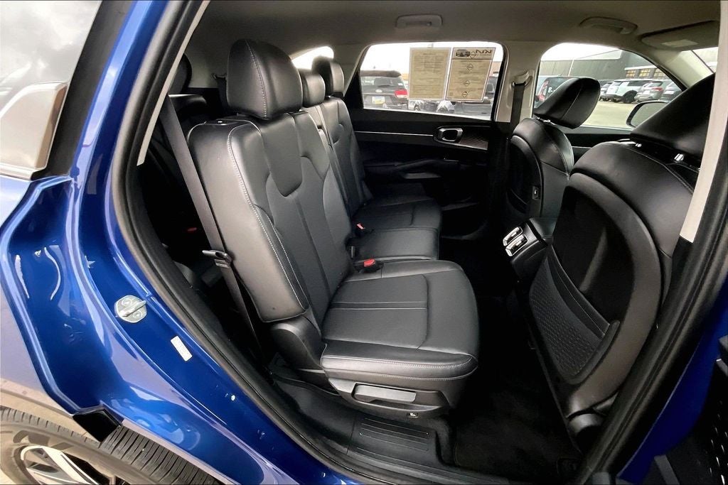 2023 Kia Sorento S