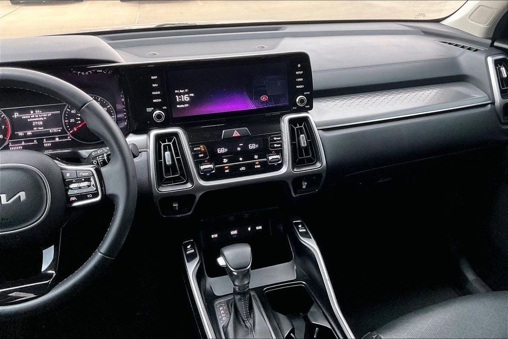 2023 Kia Sorento S