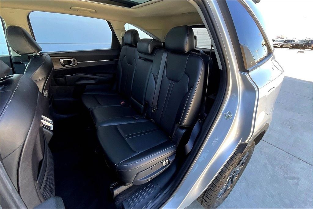2022 Kia Sorento S