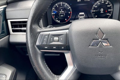 2022 Mitsubishi Outlander SE